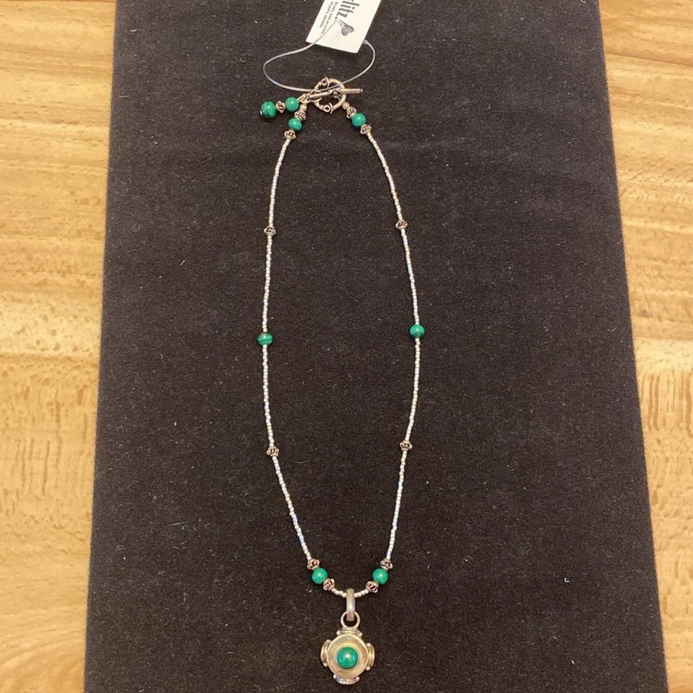 Handcrafted Glitz beads and beyond Malachite beaded 17’’ necklace - Picture 2 of 4